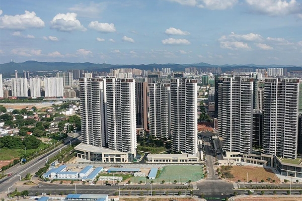 城發(fā)東山之冠周邊市政道路項(xiàng)目順利通車